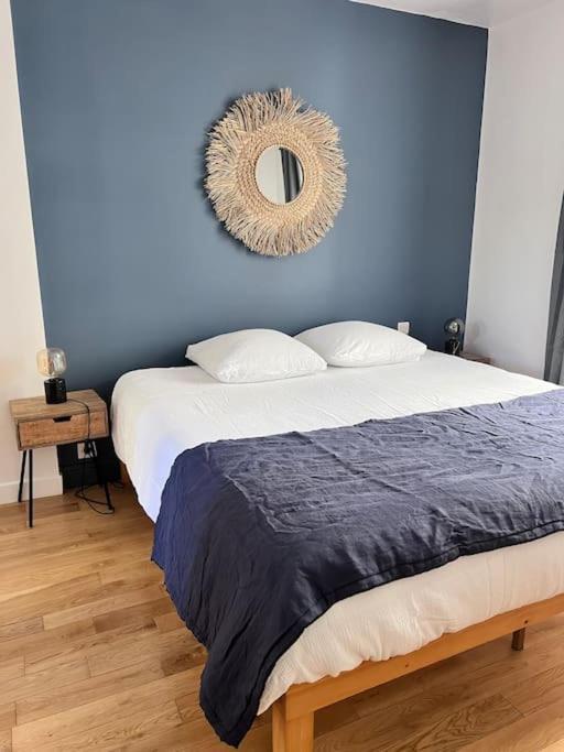Le Rabelais, Superbe Appartement En Duplex, Proche Forteresse Et Monument Historique Chinon Exterior foto