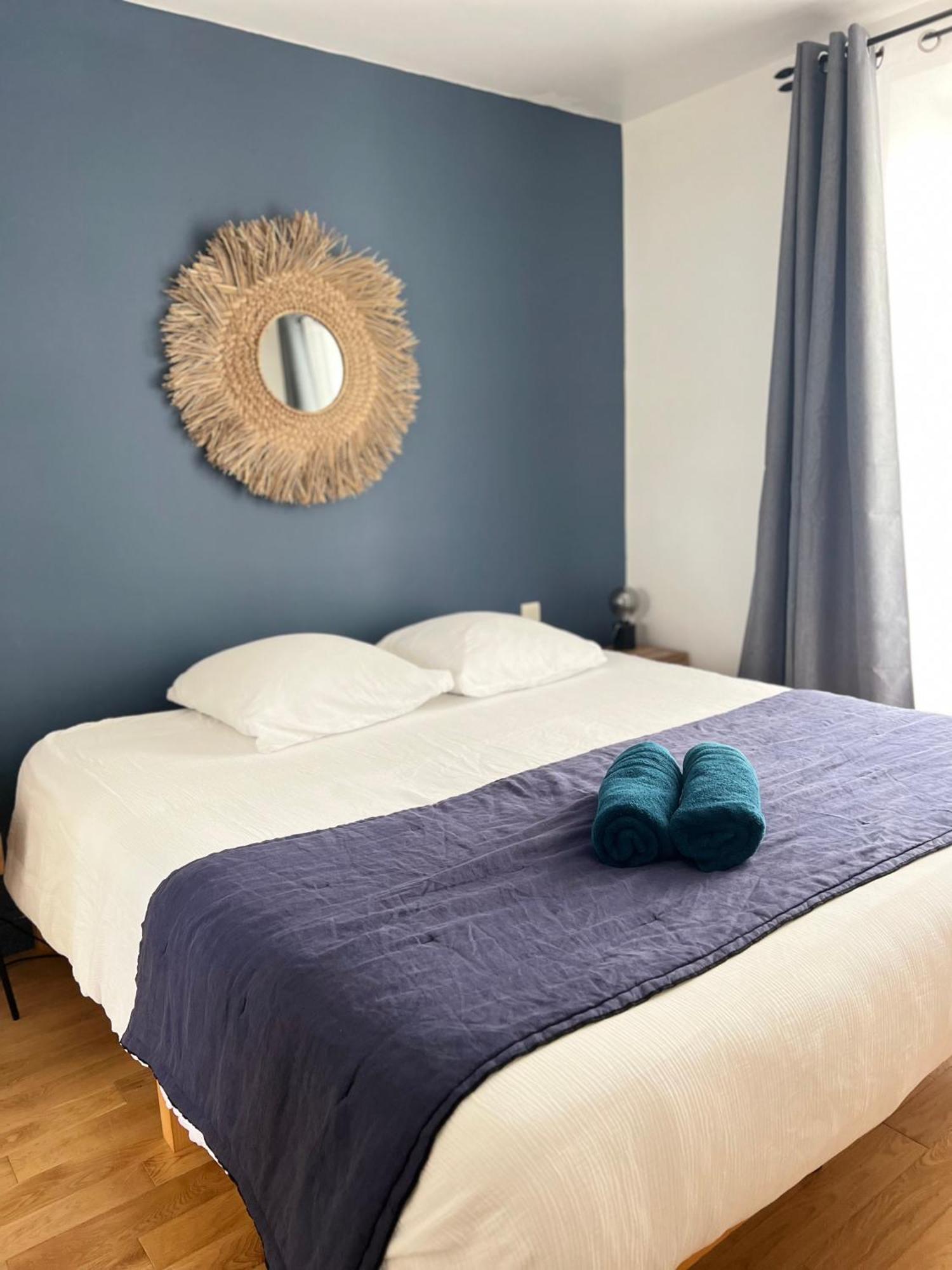Le Rabelais, Superbe Appartement En Duplex, Proche Forteresse Et Monument Historique Chinon Exterior foto